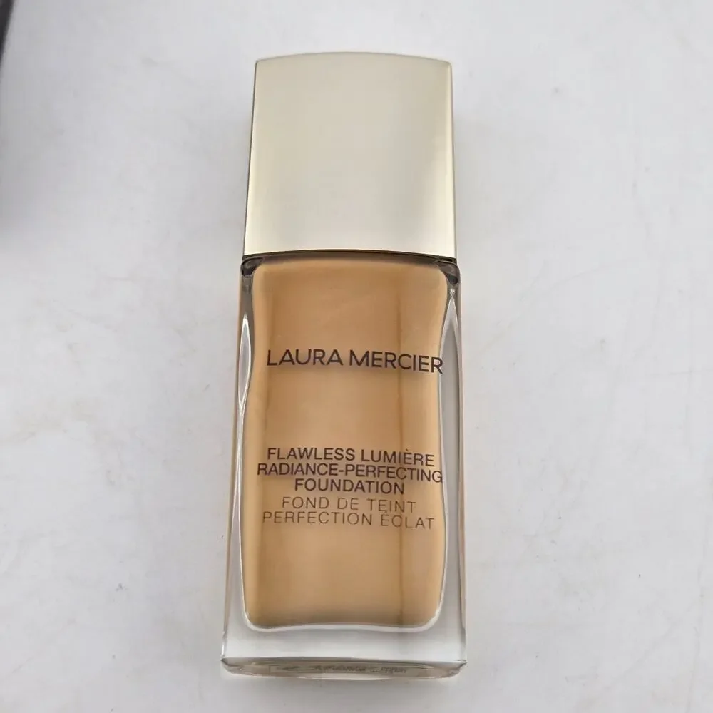 Laura Mercier Flawless Lumiere Radiance Perfecting Foundation 4W1 Maple New